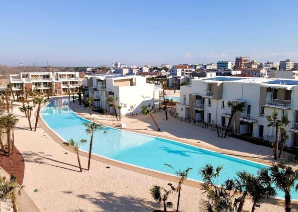 Wave Island! Luxury Resort A Jesolo - Piscina E Park Free! Esterno foto