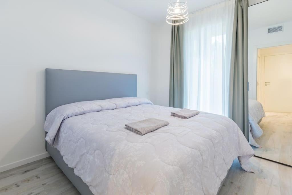 Wave Island! Luxury Resort A Jesolo - Piscina E Park Free! Esterno foto
