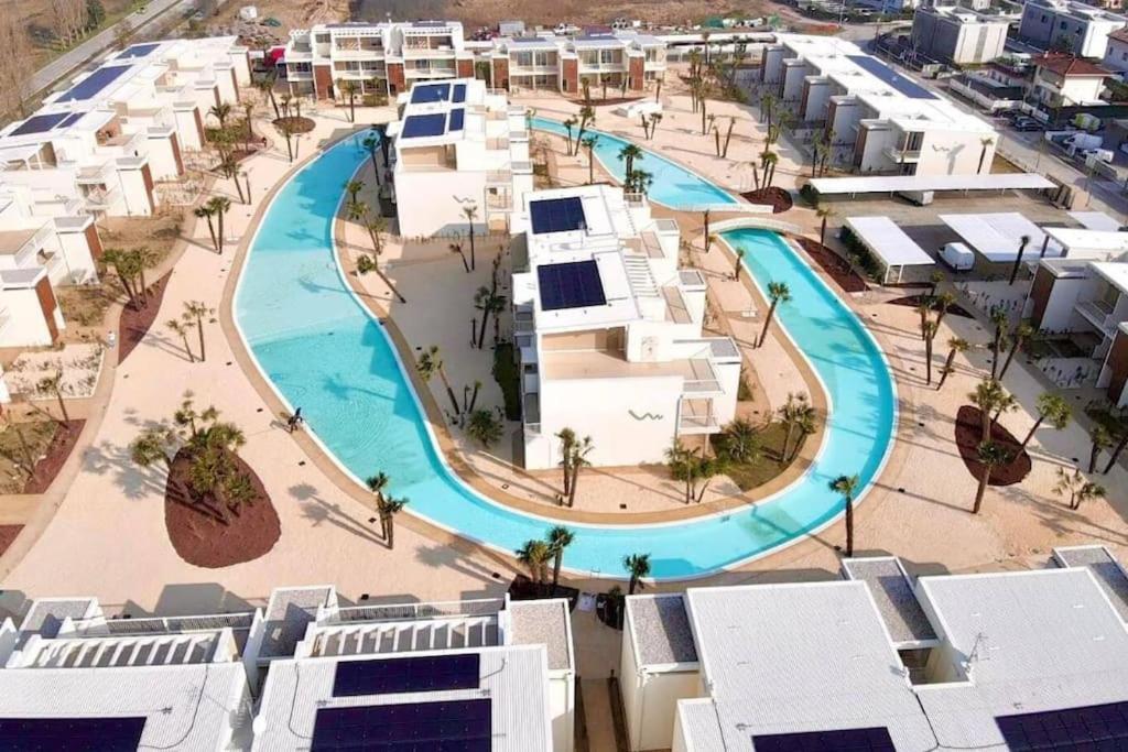 Wave Island! Luxury Resort A Jesolo - Piscina E Park Free! Esterno foto
